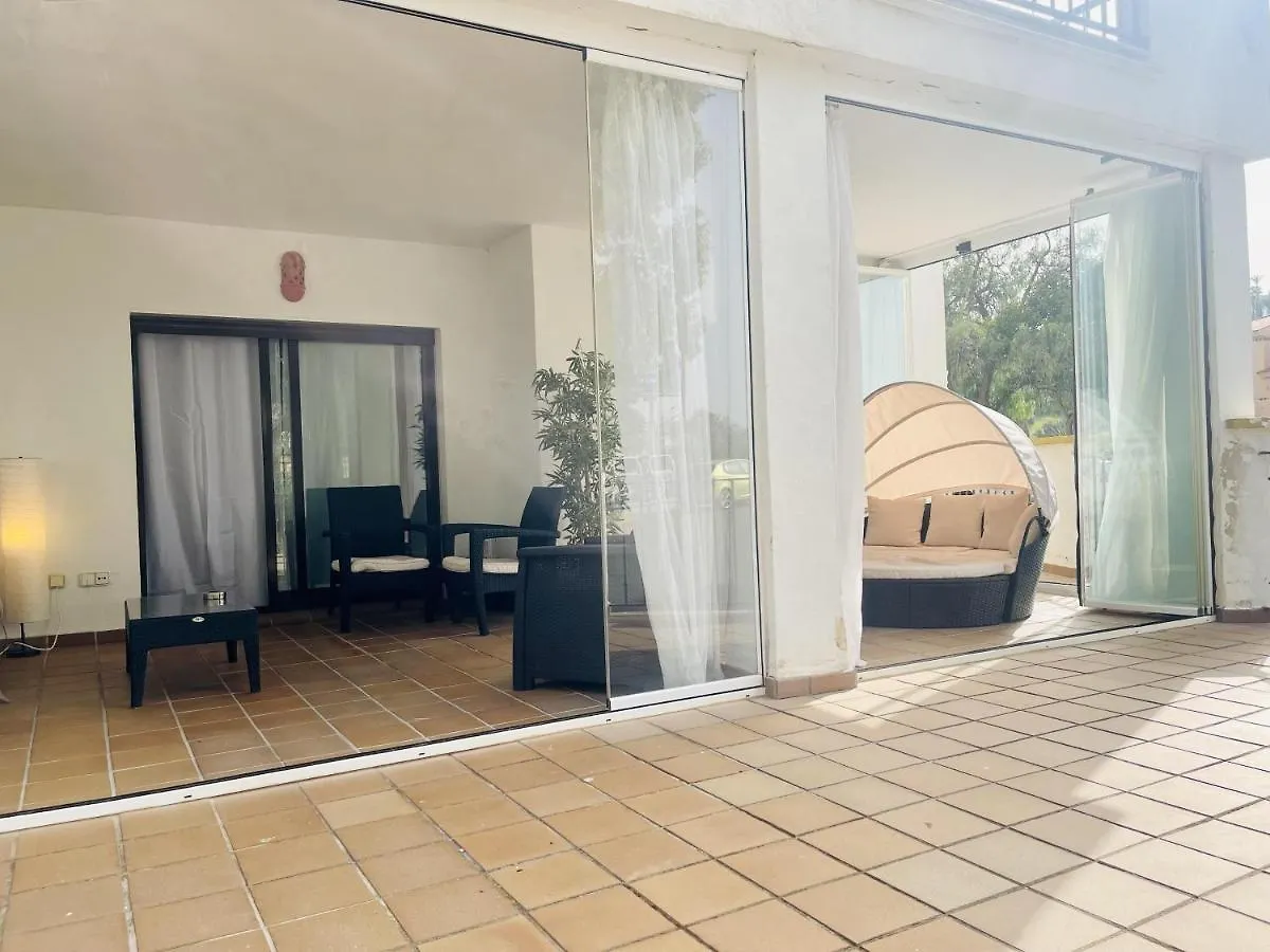 Stunning 2-Bed Apartment In Marina De Le Duquesa Manilva