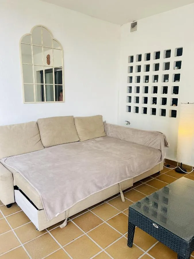 Stunning 2-Bed Apartment In Marina De Le Duquesa Manilva